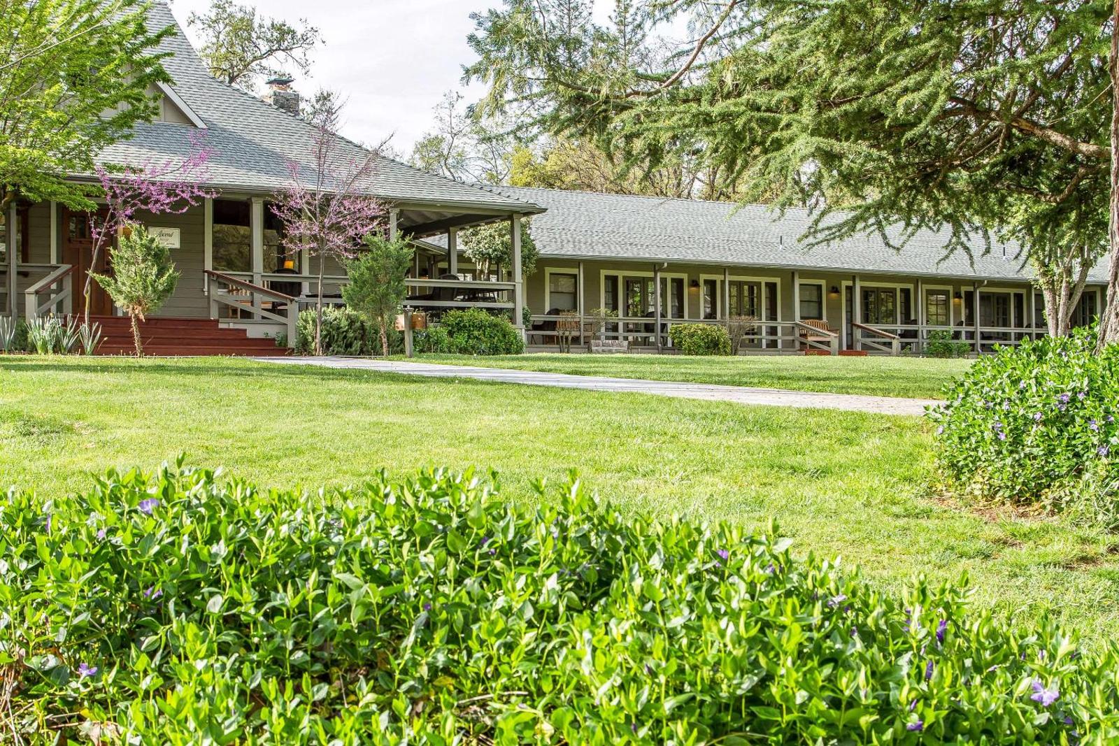 Sierra Sky Ranch Ascend Hotel Collection Main image 1